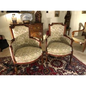 Pair Of Bergère Armchairs - Gendarme's Hat Style Backrest - Walnut - Louis XVI Period 