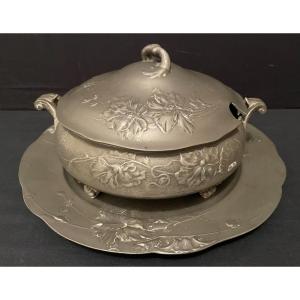 Art Nouveau Pewter Tureen And Its Display By Kayserzinn Circa 1900