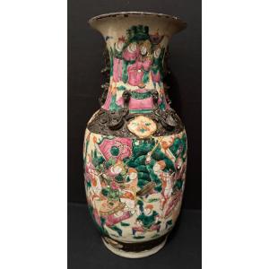 China Large Nanking Sandstone Vase Decorated With Battle Scenes Late 19th Century