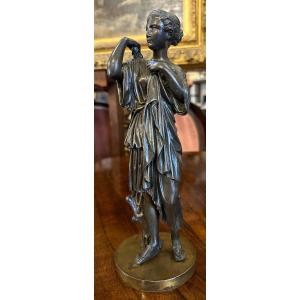 Small Bronze Woman Artemis Diane De Gabies Cast 19th Century