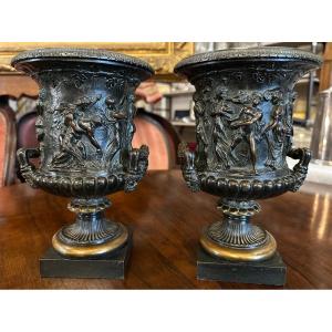 Pair Of Medici Vases In Antique Bronze Société Des Bronzes De Paris Founder Late 19th Century