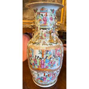 China Canton Porcelain Baluster Vase Decorated With Polychrome Enamels, Late 19th Century