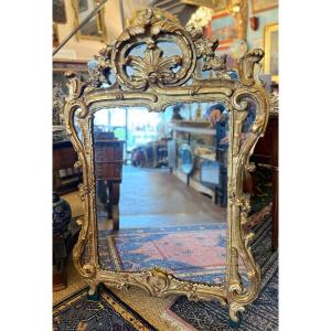 Large Louis XV Mirror In Gilded Wood With Glazing Beads, 18th Century, 117 Cm