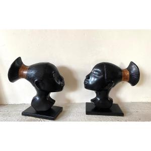 Pair Of Africanist Blackened Bronze Bookends. Profiles Of Mangbetu Women. Mid 20th Century.