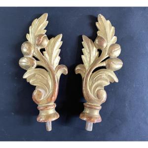 Pair Of 19th Century Carved And Gilded Wooden Decorative Elements. Plant Motif. 