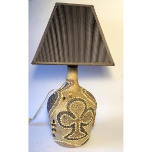 Folk Art. Mid-20th Lamp Base. Sand And Shell Decoration : Heart, Clover, Spade, And Diamond. 