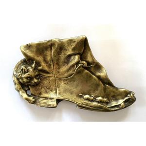 19th Century Bronze Trinket Tray. Cat Watching Mice On A Boot.