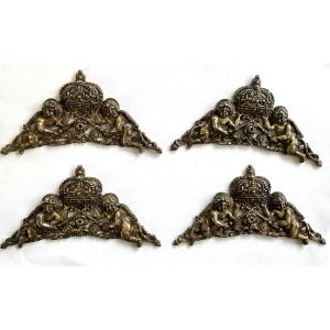 Set Of Four 18th  Bronze Spandrels. Putti, Fleur-de-lis Scepters And Royal Crown. 