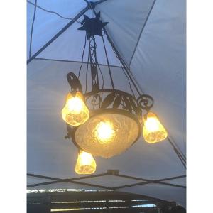 Art Deco Period Chandelier In Glass And Wrought Iron By Degué, 1920/1930