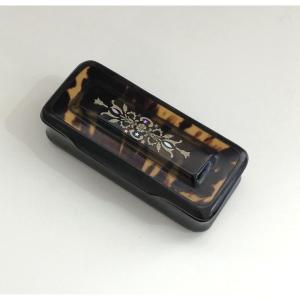 Old Horn And Tortoiseshell Snuffbox With 19th Century Inlays