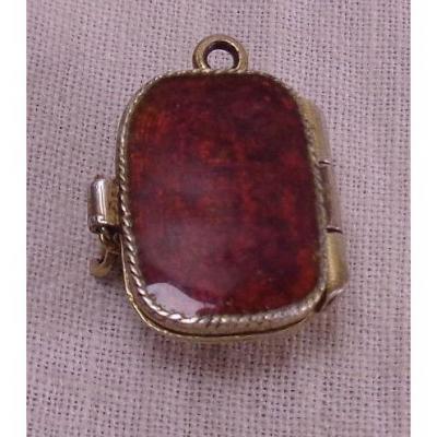 Enameled Vermeil Pendant Figuring Moses In The Basket Entrusted To The Nile.