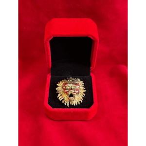Antique 18k Gold Lion Head Pendant