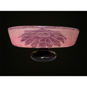 Schneider Le Verre Français Cup With Dahlias