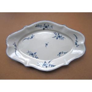 18th Century Grenoble Earthenware Dish, Très Cloitre Or La Tronche, Decorated With Marsh Sweetbriar