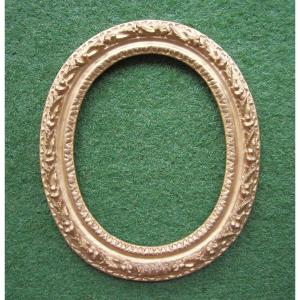 17th Century Oval Frame In Carved And Gilded Oak Wood, Louis XIV Period, Rebate: 41.9 X 33.5 Cm.