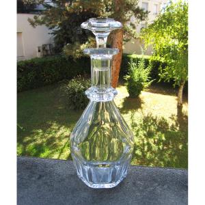 Baccarat, Very Beautiful Harcourt Model Water Or Wine Carafe. Glued Stopper. Height: 27.8 Cm
