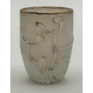 White Goblet Vase With Mistletoe Branch Decor Daum 