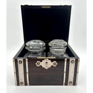  Rosewood Decanting Cellar