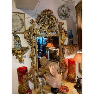 Violonné Venetian Mirror In Gilded Wood - Decorated With Vine Leaves - Louis XV Period - 18th Century