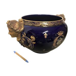 Earthenware Pot Cover From Tours, 19th Century