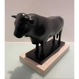 Bronze Pompom “bull”