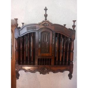 Panetière, Provence, 18th Century, In Walnut.