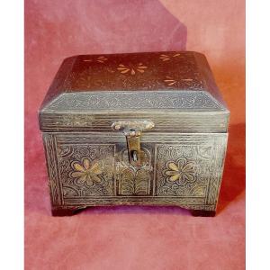 Gold And Silver Damascened Metal Box, Islamic Art, 19th Century.