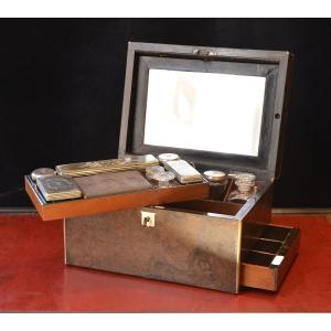 Precious Travel Kit. Nineteenth Century.