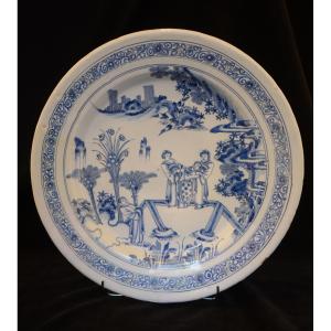 Chinese-style Dish. Nevers. Seventeenth Century.
