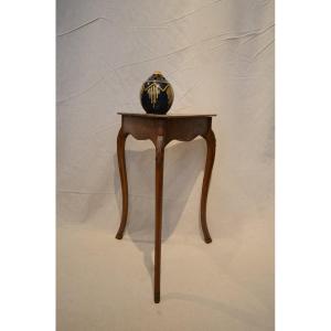 Small Flying Table. Eighteenth Century.