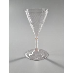 Fern Glass With Honeycomb Bowl On A Thin Leg With Discreet Bow - Early 18th Century