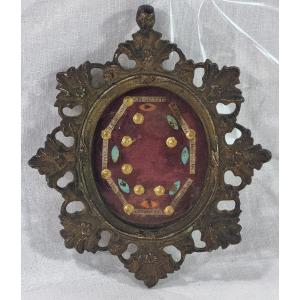 Oval Relic From The Early 18th Century, Adorned With Eight Saints