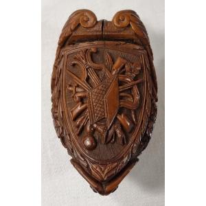 Antique French Corozo Snuffbox, Finely Hand-carved, Hunting Scene, Early 19th Century