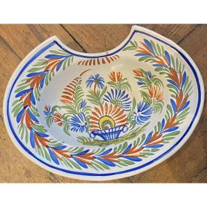 19th Century Earthenware Shaving Dish From Baiona Nervion, Basque Country 