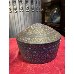 Indo-persian. Covered Circular Box XIX.