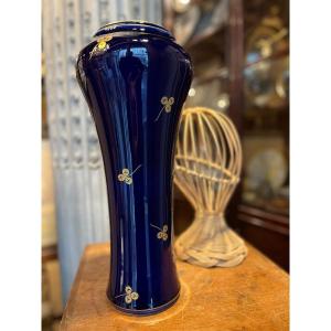 Important Sèvres Vase Decorated With Clovers.