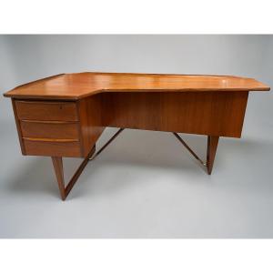 Boomerang Desk By Peter Lovig Nielsen In Teak, Denmark Circa 1960