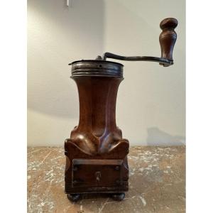 Coffee Grinder Model Called "moulin Louis XIV" In Walnut