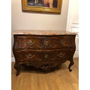 Nîmoise Chest Of Drawers Curved All Sides In Walnut Early 18th
