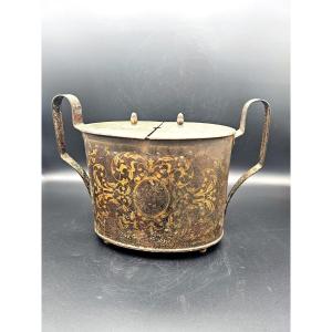 Egg Pan In Painted And Gilded Sheet Metal 