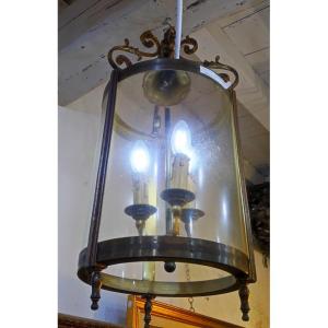 Round Lantern With 3 Lights