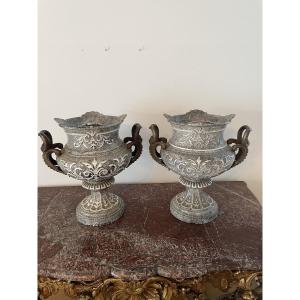 Pair Of Medici-shaped Enamelled Cast-iron Vases 19th Century