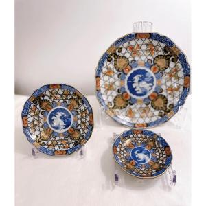Set Of Three Japanese Imari Porcelain Plates, Late 19th Century