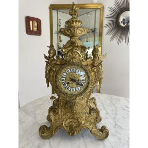 Louis XV Style Cartel Clock Circa 1900 In Gilt Bronze Finely Chiseled With Foliage