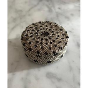 Fly Box From The Napoleon III Era, 19th-century Beaded Embroidery, Pralines