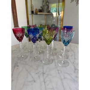 Saint Louis: 12 Chantilly-model Colored Crystal Glasses