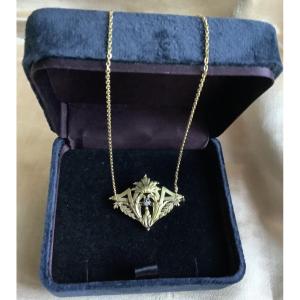 Brooch - Pendant In 18k Gold (750/1000) With A Foliate Garland Design, Enhanced With A Diamond