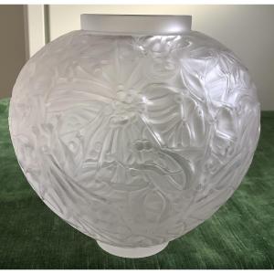 Vase By Renè Lalique Model Gui