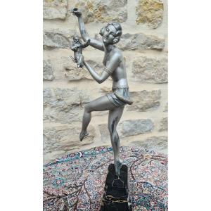 Art Deco Statue Regulates Puppet Dancer