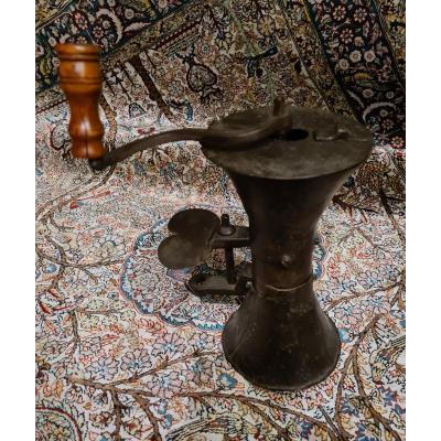 Louis XIV Coffee Mill, Wrought Iron, Hourglass Model, Late XVII